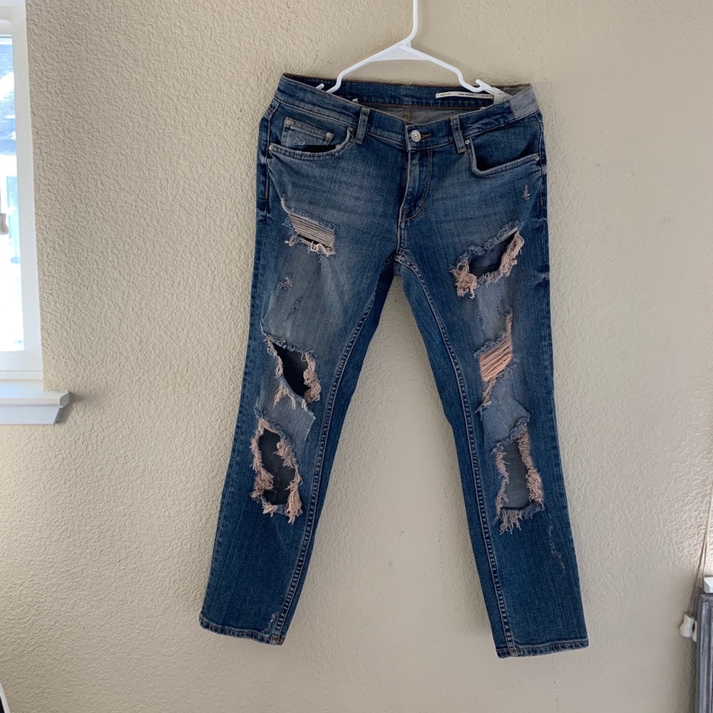 Zara Ripped Denim Jean - Picture 1 of 8